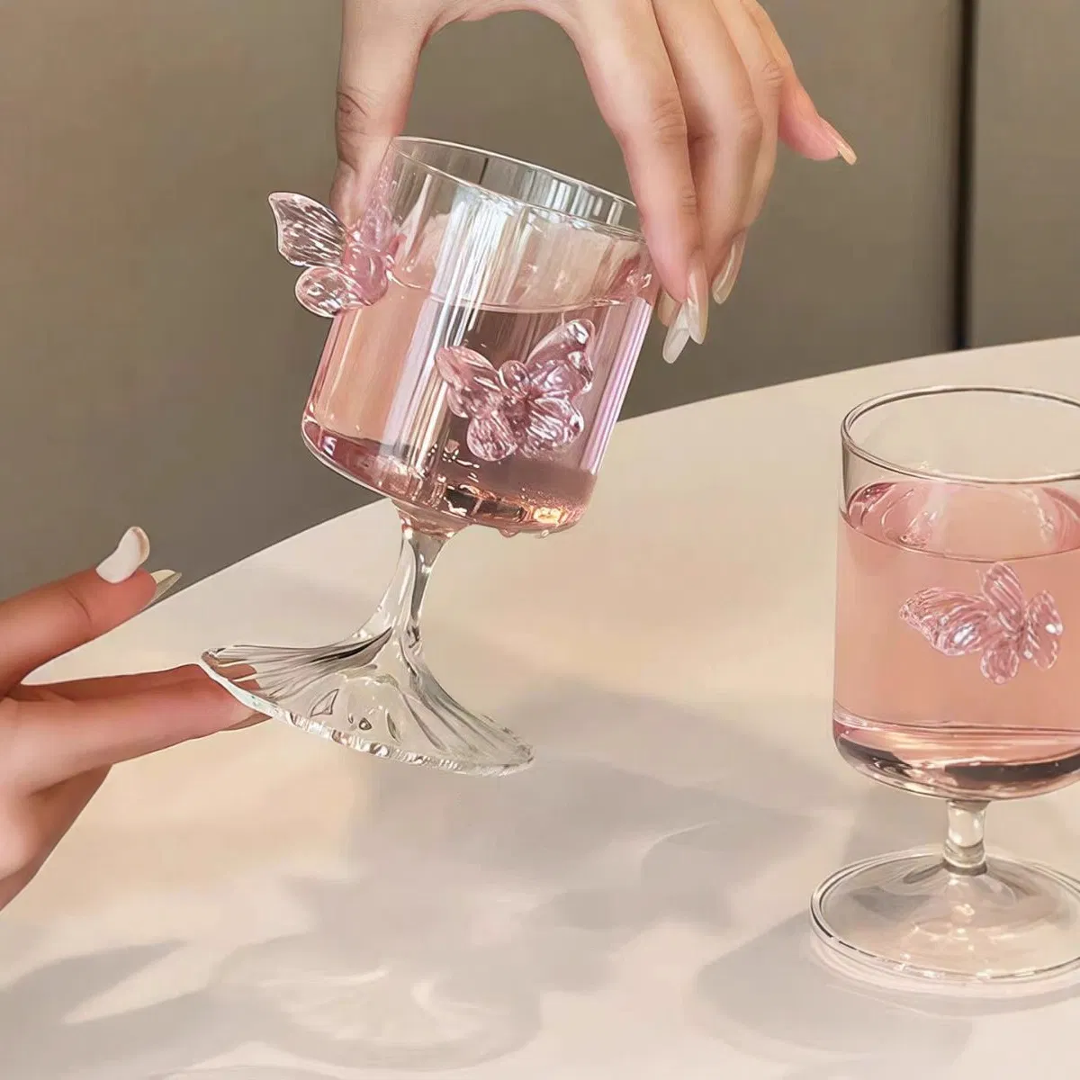 Бокал для вина с бабочкой, вертикальный, 360 мл