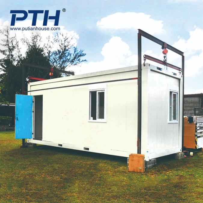 Factory Price Customize 20/40FT Prefabricated/Prefab/Modular/Movable Container House for Hospital/Dormitory Labor Hotel/Portable Shipping /Office/Workforce Camp
