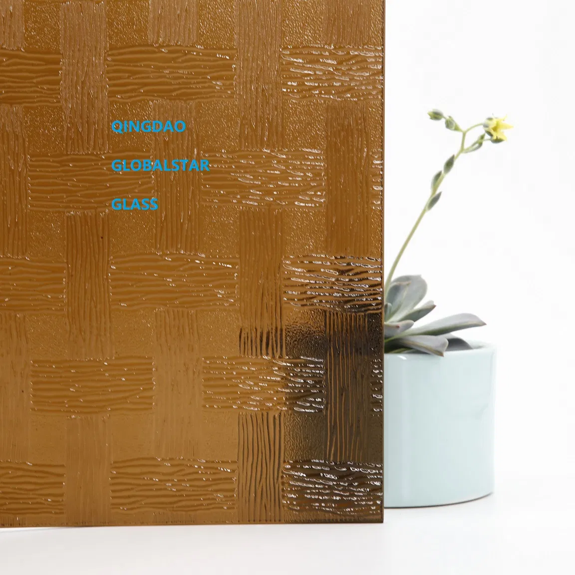 China Manufactured 3mm 4mm 5mm 5.5mm 6mm Millienium Patterned Rolled Glass