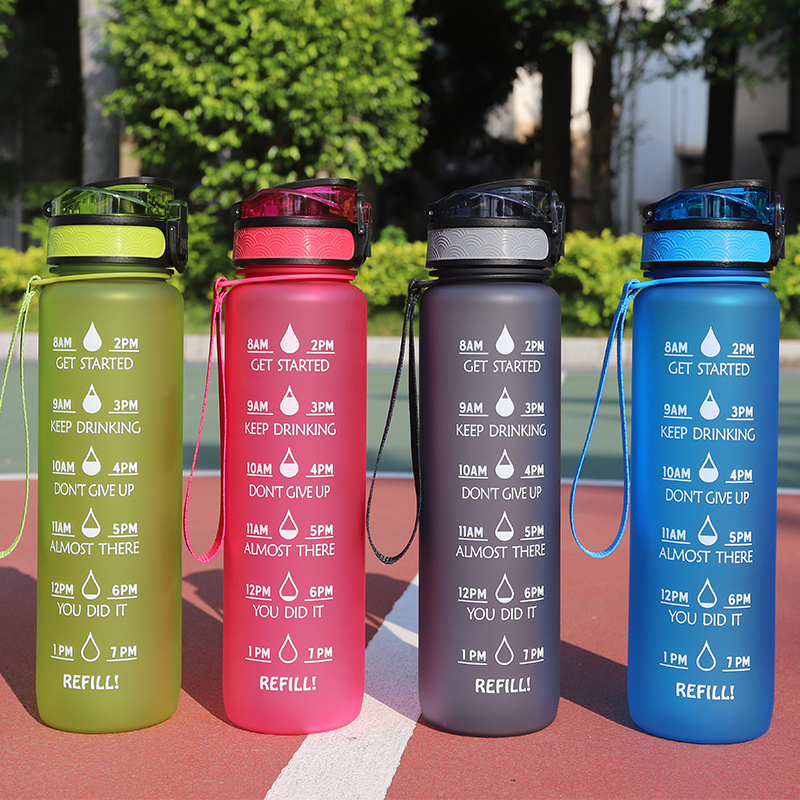 Custom Logo 650ml 1000ml BPA Free Tritan Plastic Water Bottles for Sports