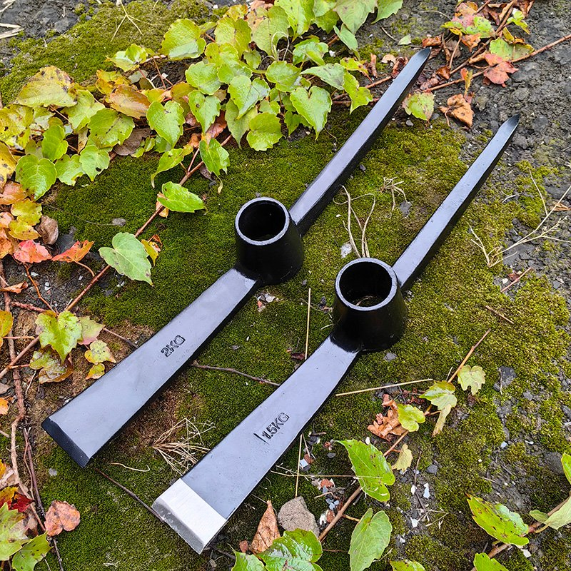 Multi-Purpose Agricultural Tool Rail Steel Pickaxe for Outdoor Digging Pickaxe