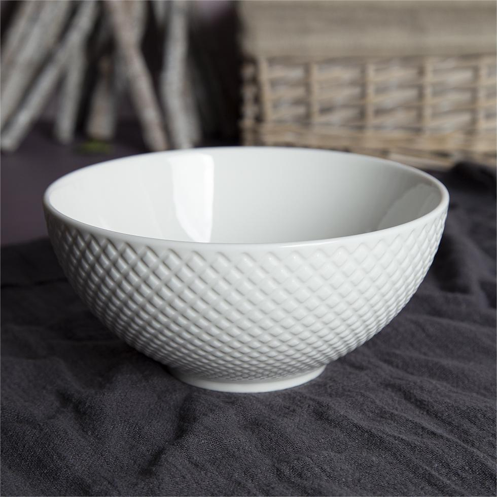 Nordic European-Style Elegant Tableware Set China Dish Set Best Seller 16/18/24/30PCS Embossed Diamond White Porcelain New Bone China Dinner Sets