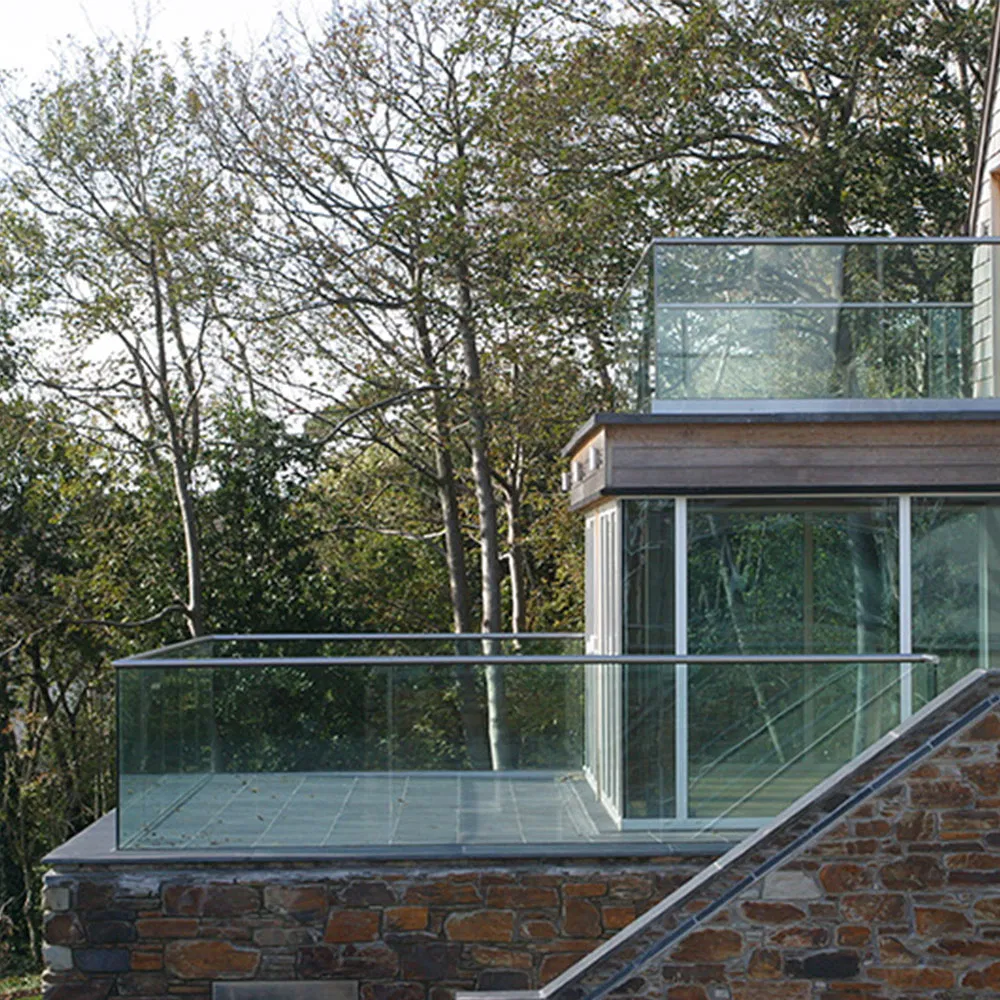 Frameless U Channel Glass Railing with Aluminum Profile