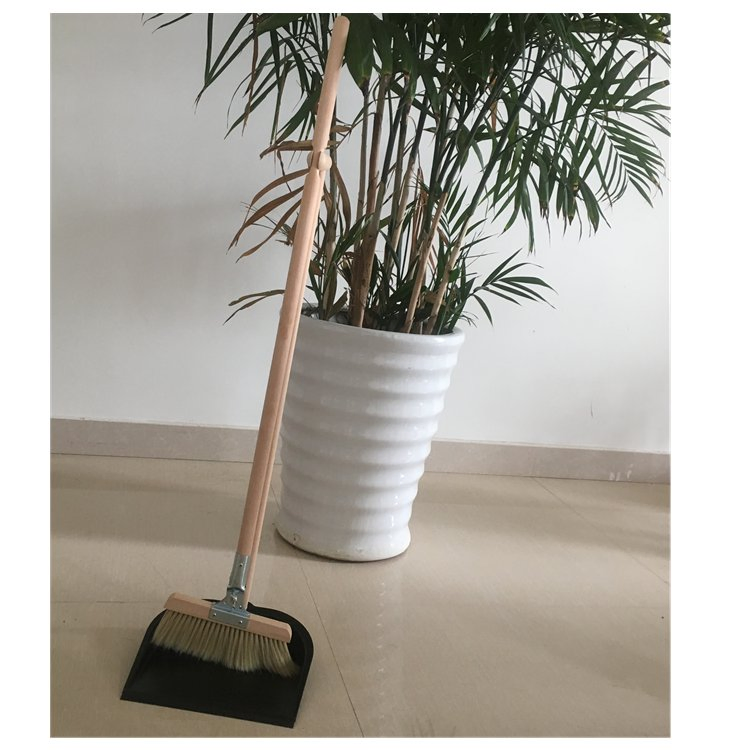 New Style Wooden Cleaning Broom and Dustpan Set