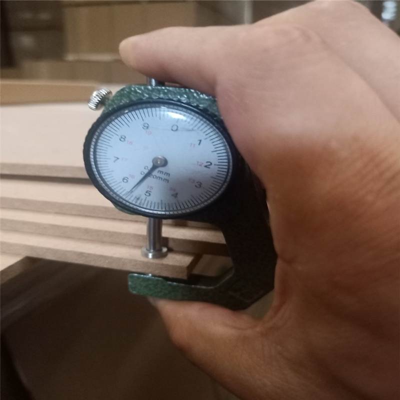 Cheap Price E2 Glue 2100X2800mm MDF Board