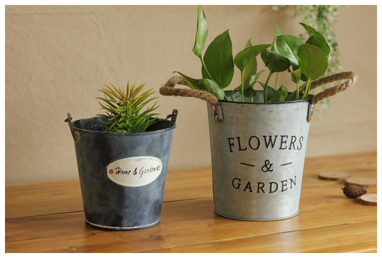 Customized 8L 10L 12L 15L 20L Metal Galvanized Buckets with Wooden Handle