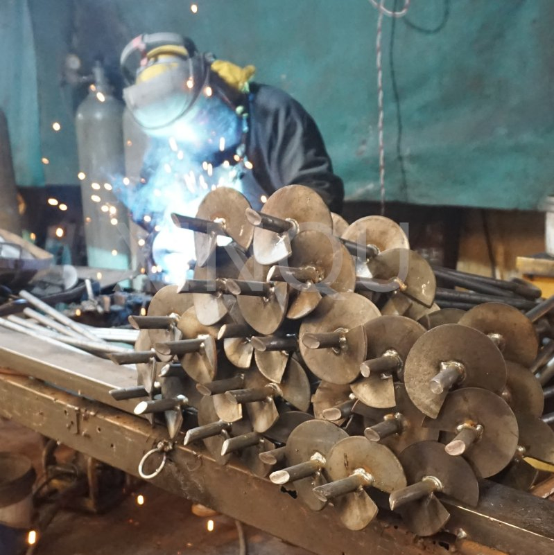 Грунтовый якорь из оцинкованной стали