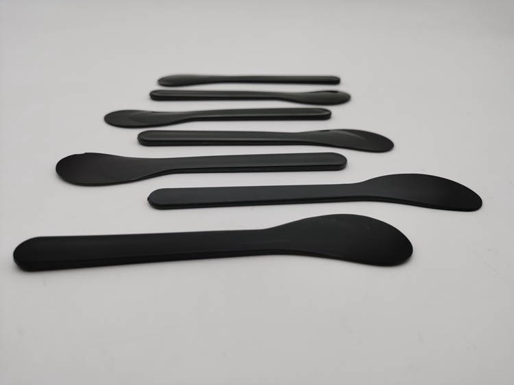 DIY Facial Spoon Stick Cosmetic Makeup Tool Plastic Small Makeup Spoon