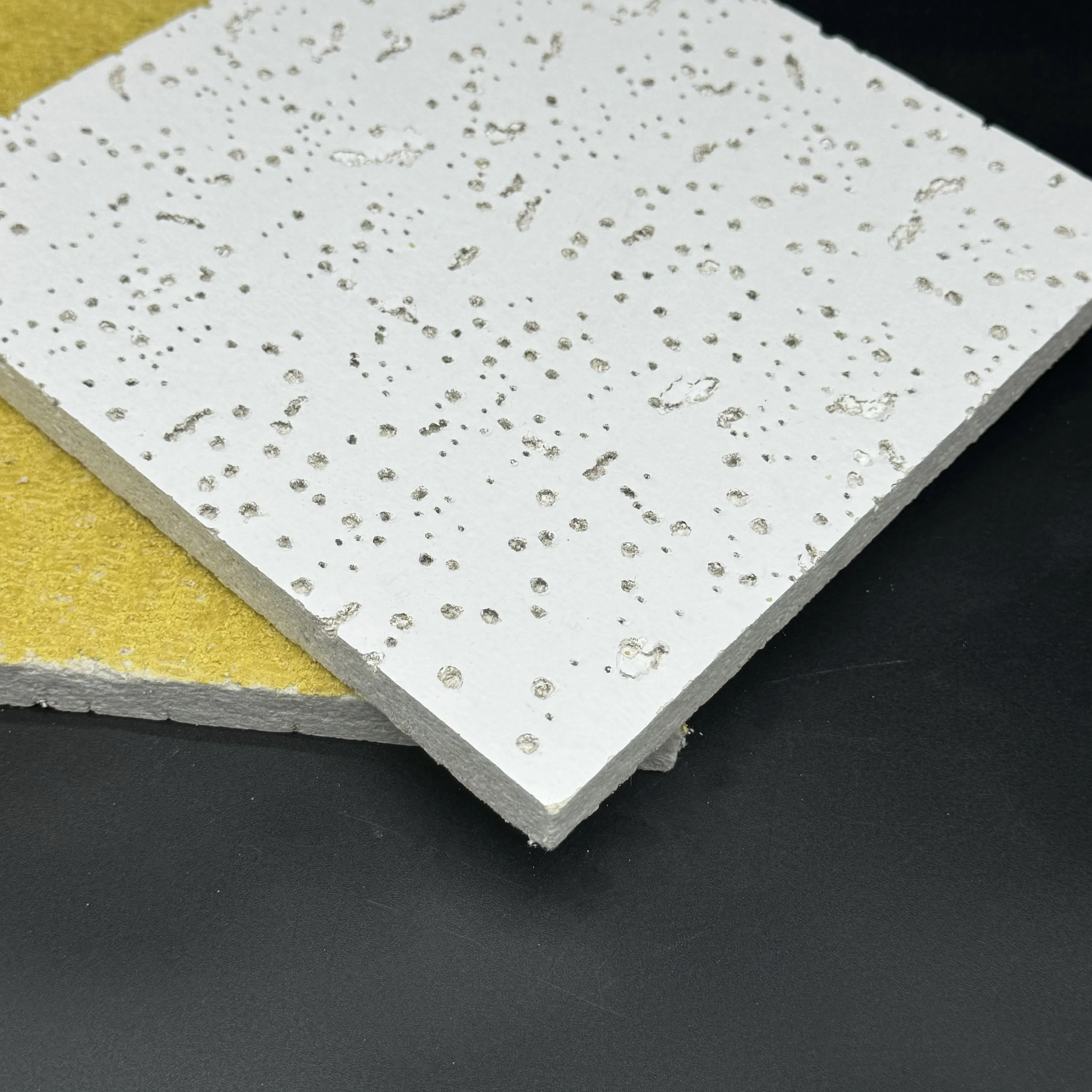 Custom Size 625X1250mm Acoustic Mineral Fibre Ceiling Panel with High Nrc Performance in South America