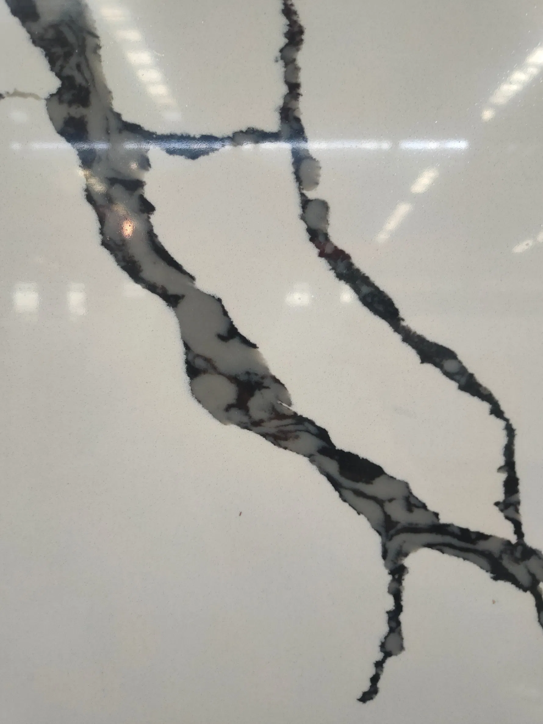 Hot Sale Calacatta Quartz New Design Quality Tabletop Artificial Slab White Calacatta Quartz
