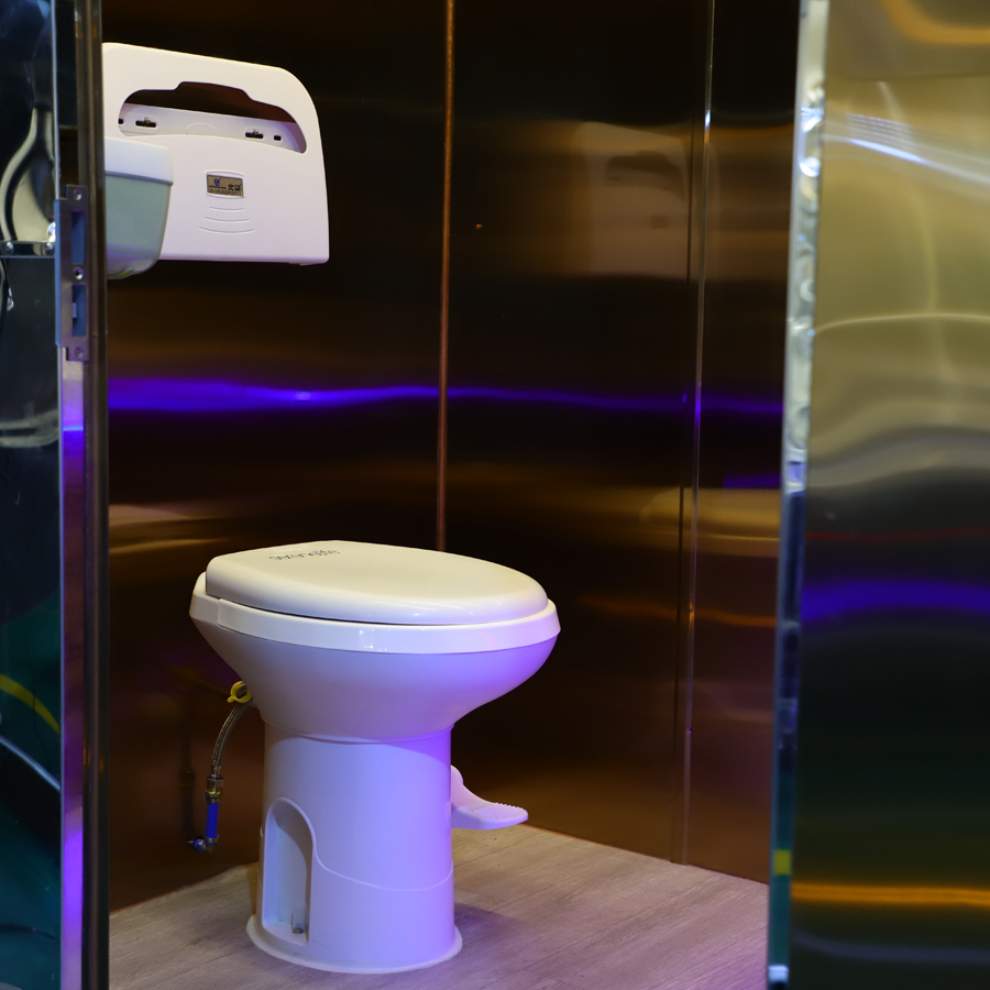 Camping Toilet Luxury Toilet Trailer One Stall Portable Restroom Mobile Bathroom Portable