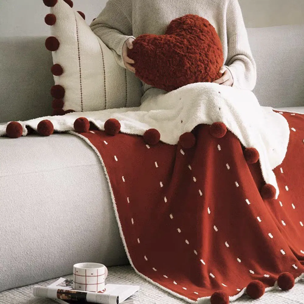 Comfortable Autumn Winter Polyester Fiber Textile Thicken Multifunction Office Afternoon Nap Beddings Sofa Blanket