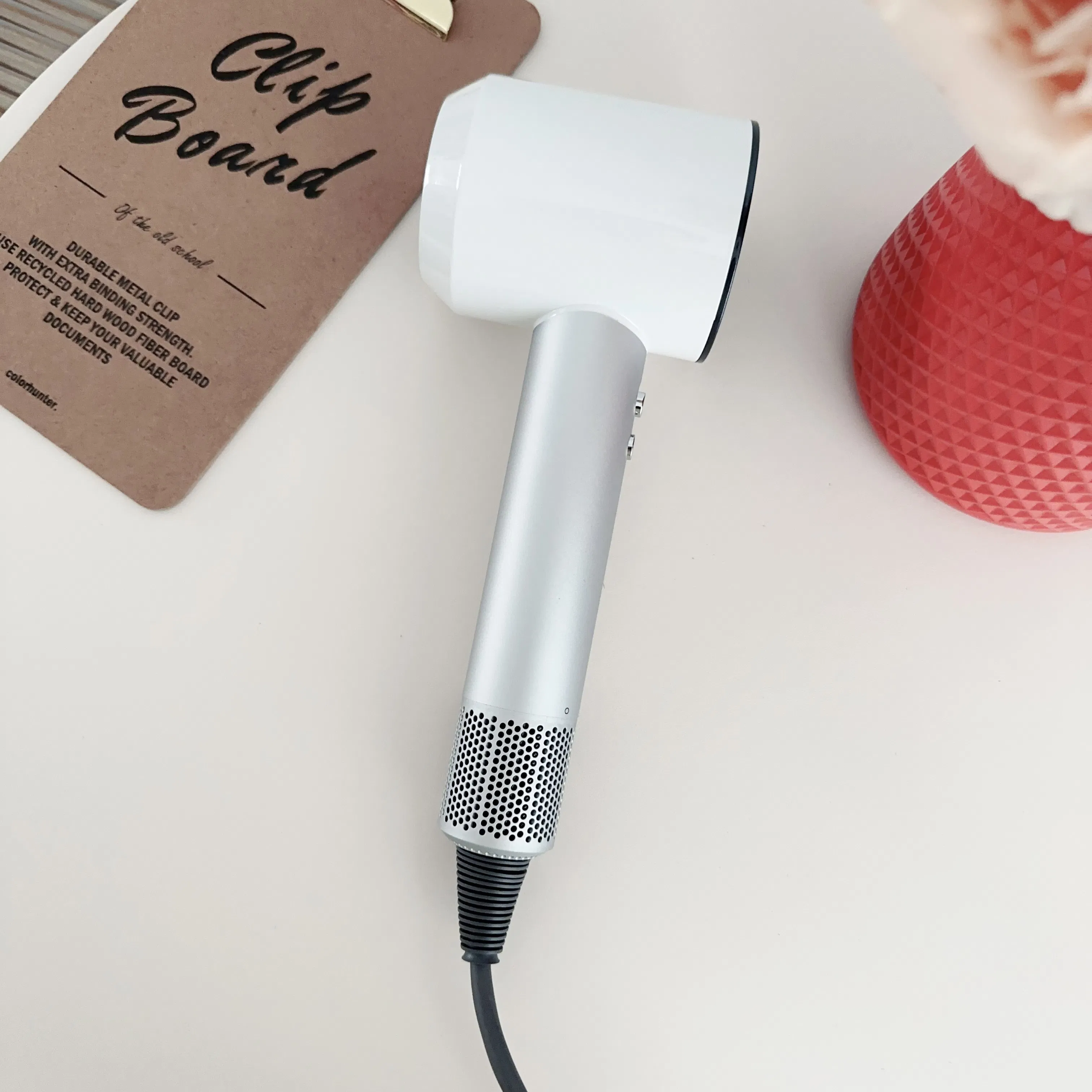 Высокоскоростной фен для дома и отеля