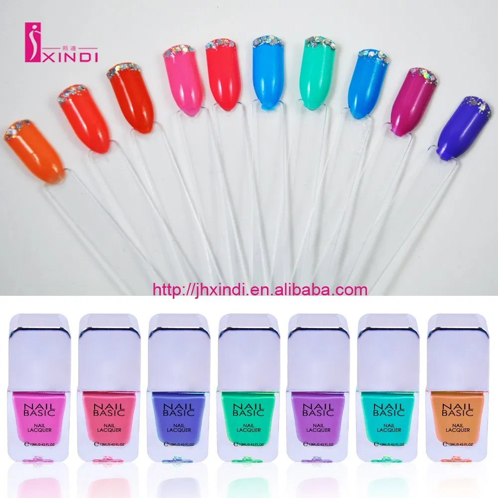 Non Toxic Nail Polish with High Shiny Silver Cap