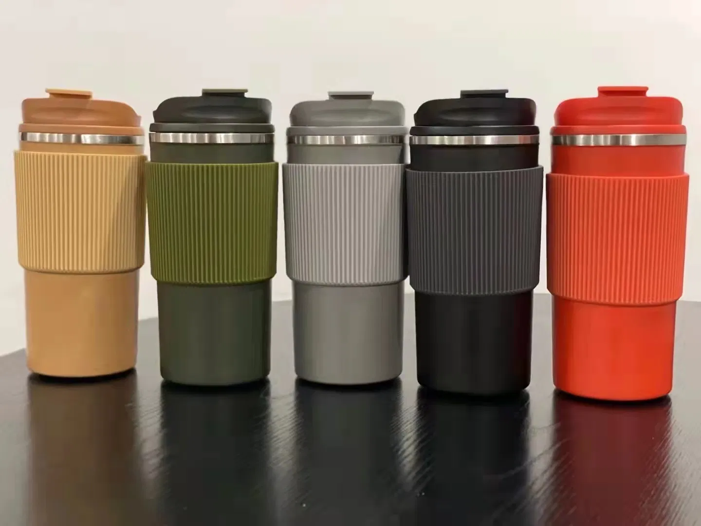 350/500ml Vacuum Tumbler Insulated Flask with Non-Slip Silicone Cover