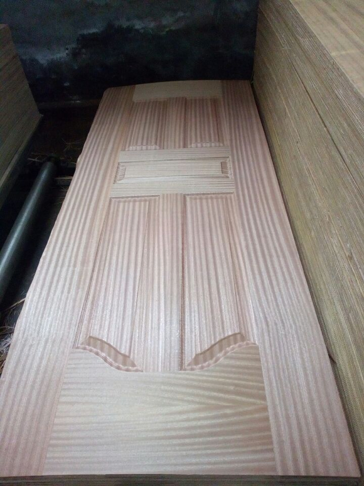 Sapele Veneer Molded Door Skin