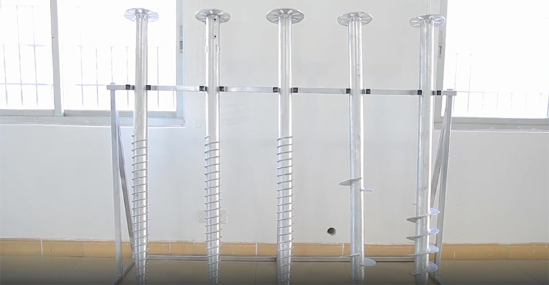 Грунтовый анкер оцинкованный длинный