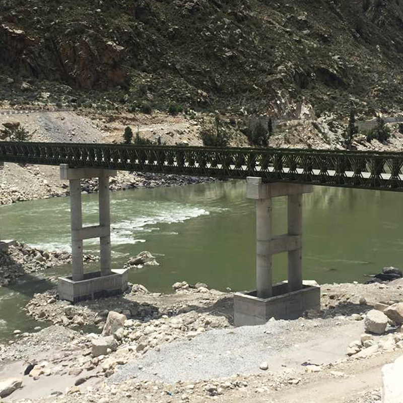 Durable Modular Bailey Bridge for Quick Assembly and Transport