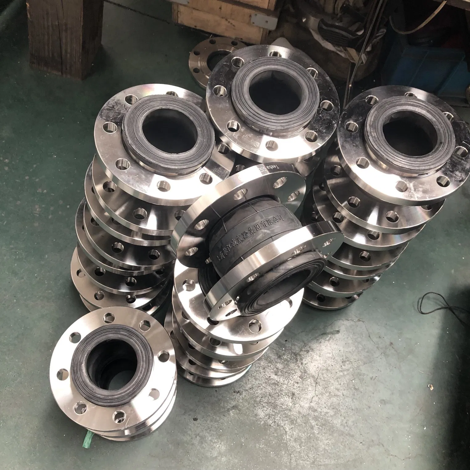 Single Ball Stainless Steel Flange NBR Rubber Joint