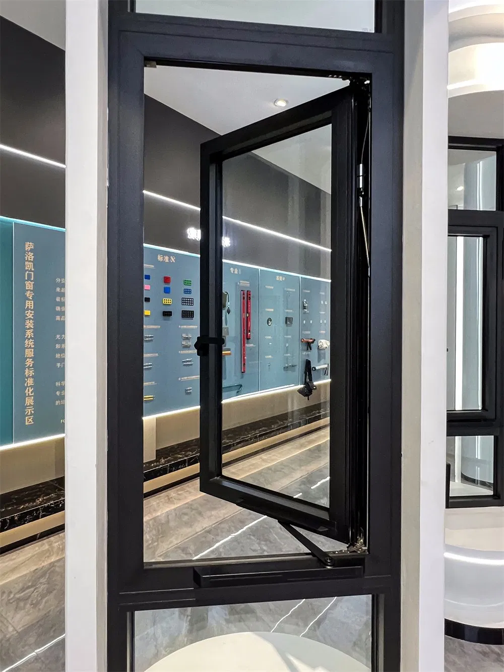 Factory Price Innovative Design Wireless System Automatic Smart Remote Controlled Electric Glass Window