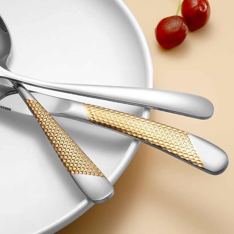 Best Selling Long and Silver Luxury Gold Hammered Cutlery Flatware Set Spoons