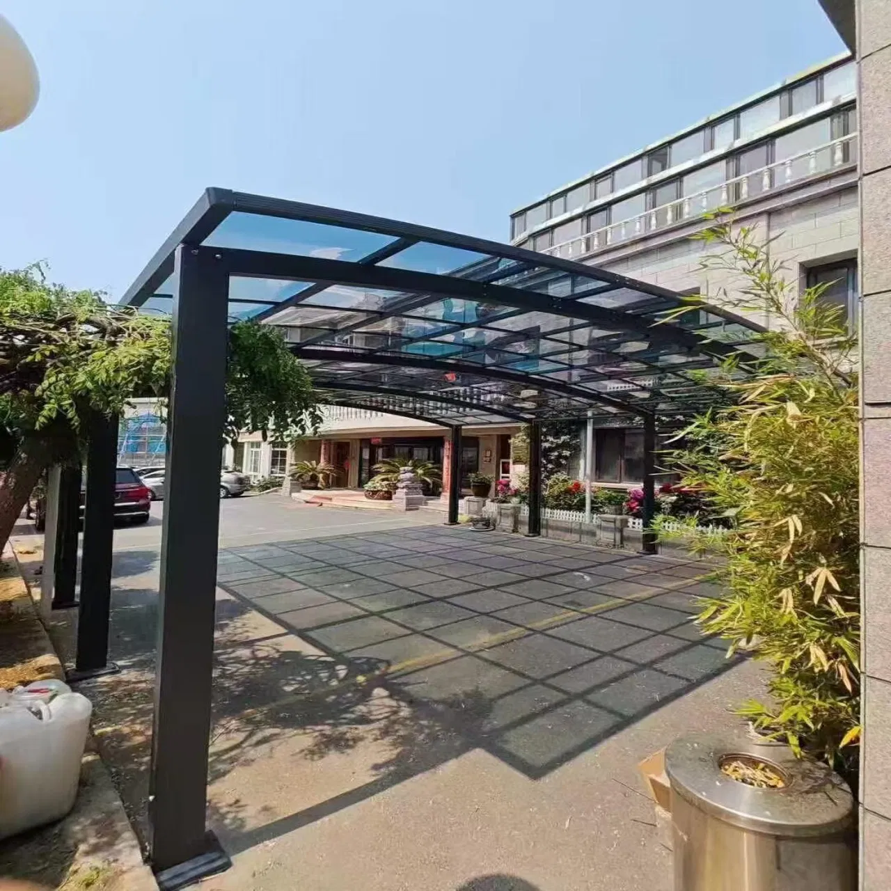 14. Factory Price Aluminum Outdoor Patio Awning Parking Canopy Price Carport Residential Corrosion-Resistant for for Villa Use