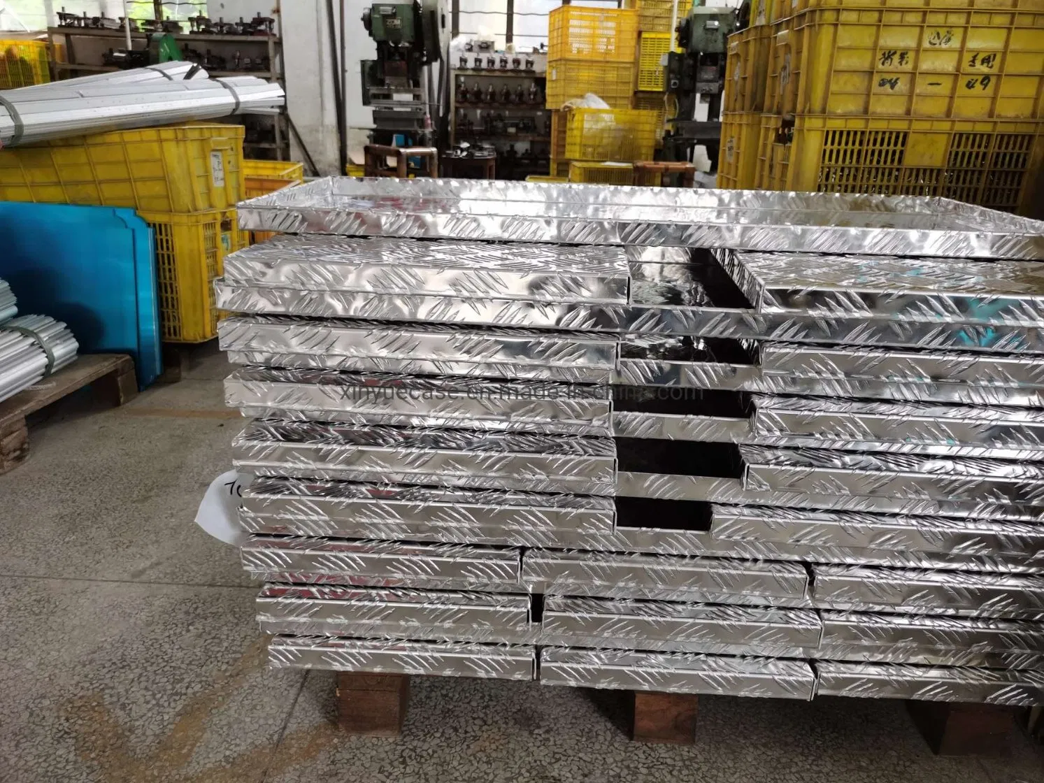 OEM Custom Made Silver Aluminum Truck Tool Box Producer Trailer