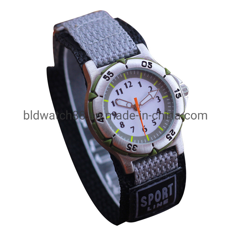 OEM Alloy 3ATM Waterproof Kids Sport Watches with Nylon Band (30mm)