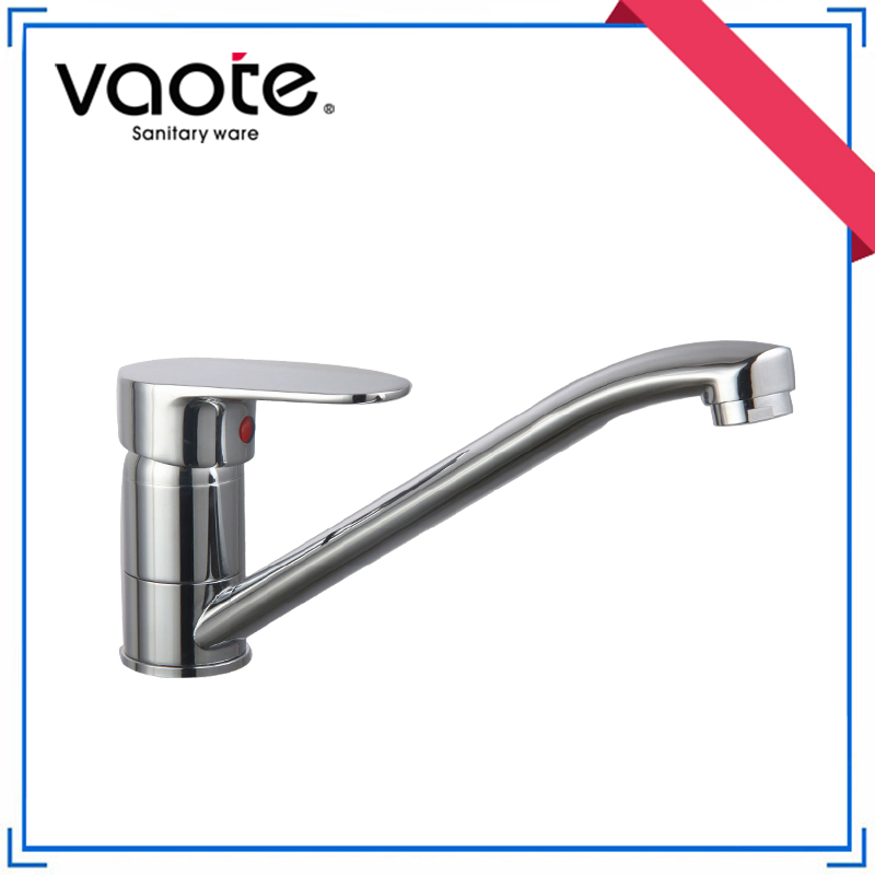 Hot Sale Deck Mounted Beautiful Kitchen Sink Mixer Faucet (VT14106)