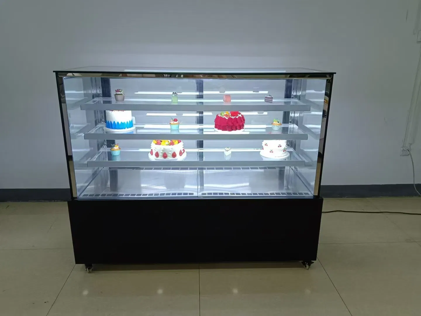 Commercial Bakery coffee Pastry Equipment Cake Freezer Display Showcase