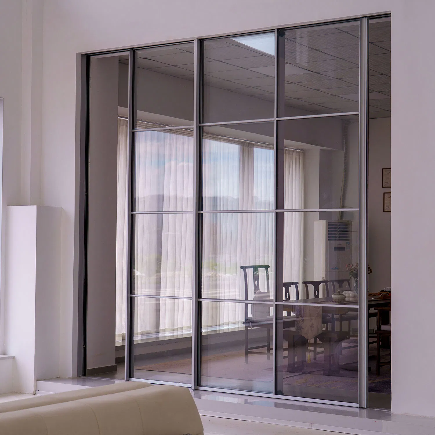 Ultra-Narrow Border Line Design Steel Glass Windows Sliding Aluminum Bathroom Doors
