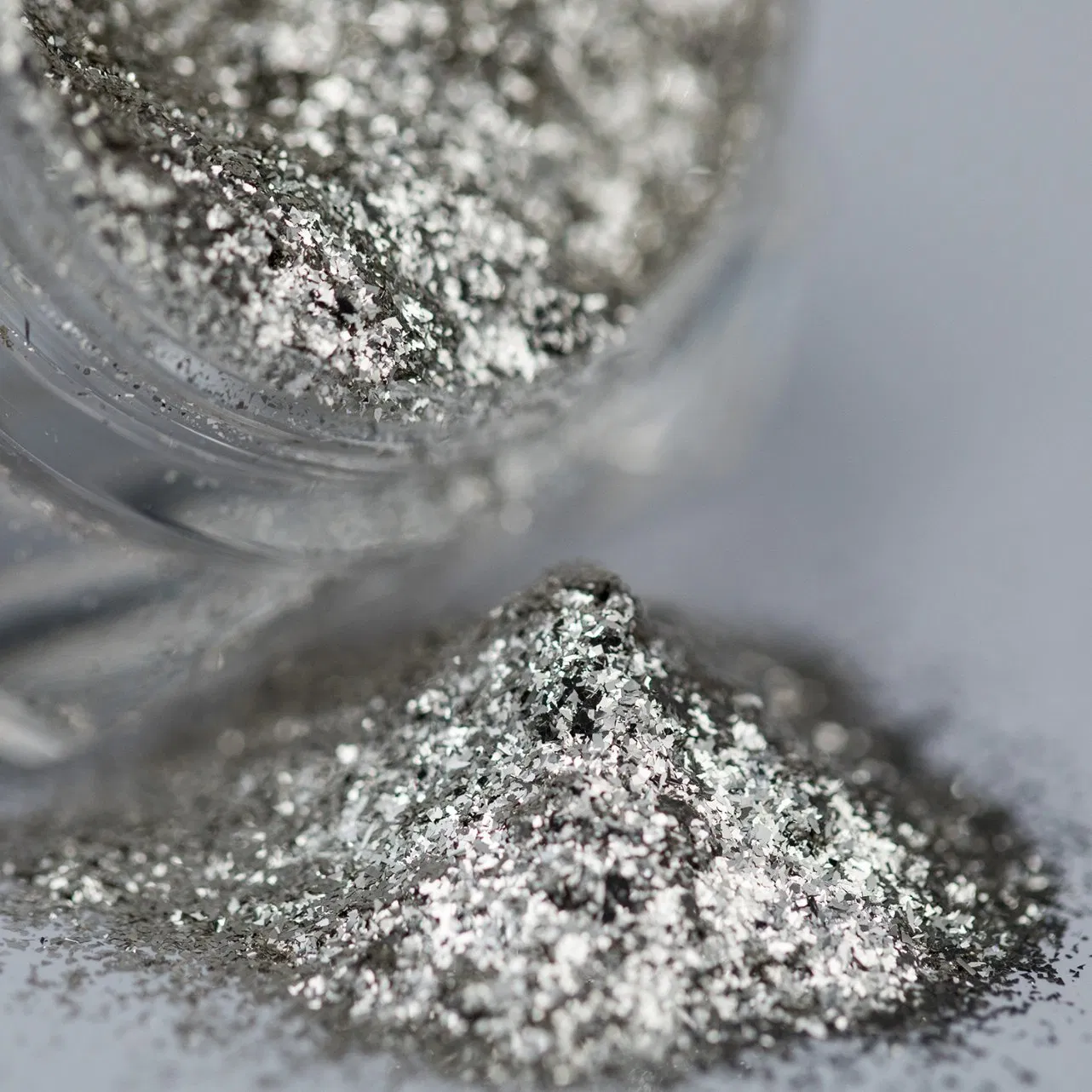 Cosmetic Pearl Pigment V400 Glass Flake Pure Silver Mirror Effect Nail Art Coating Luxury Brilliance Silver Effects Nail Art