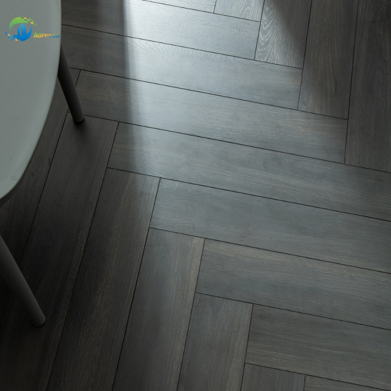 Simple Grey Herringbone Pattern New Three-Layer Engineered Wood Flooring