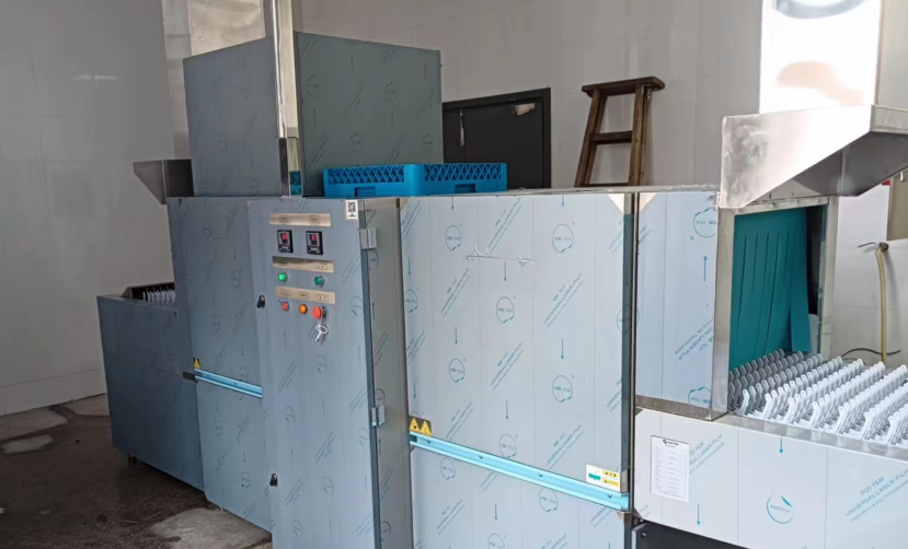 Efficient High-Capacity Commercial Dishwasher for Restaurant Equipment - Model No.: Ht-Z1