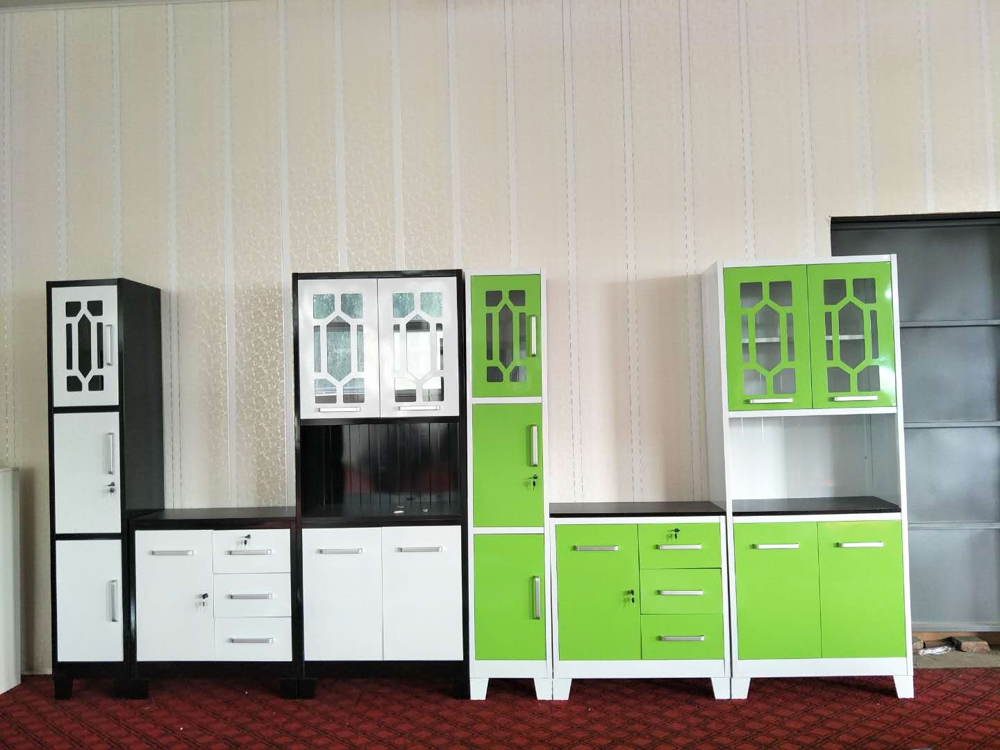 Шкаф металлический для кладовой хозяйственный