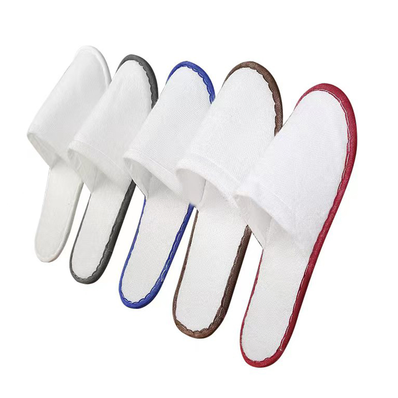 Latest Cheap Personalized Hotel SPA Disposable Slippers Men and Women Non-Woven Fabric Disposable Slippers