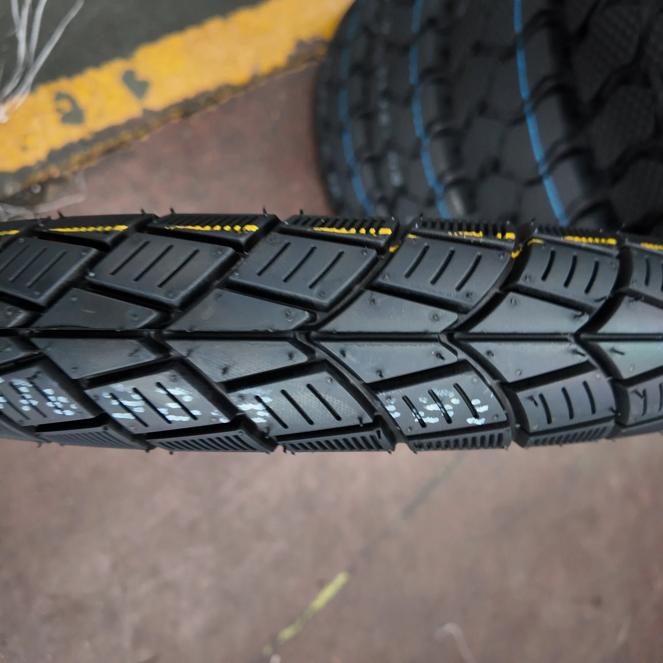 Мотошина конкурентная, спортивно-туристическая