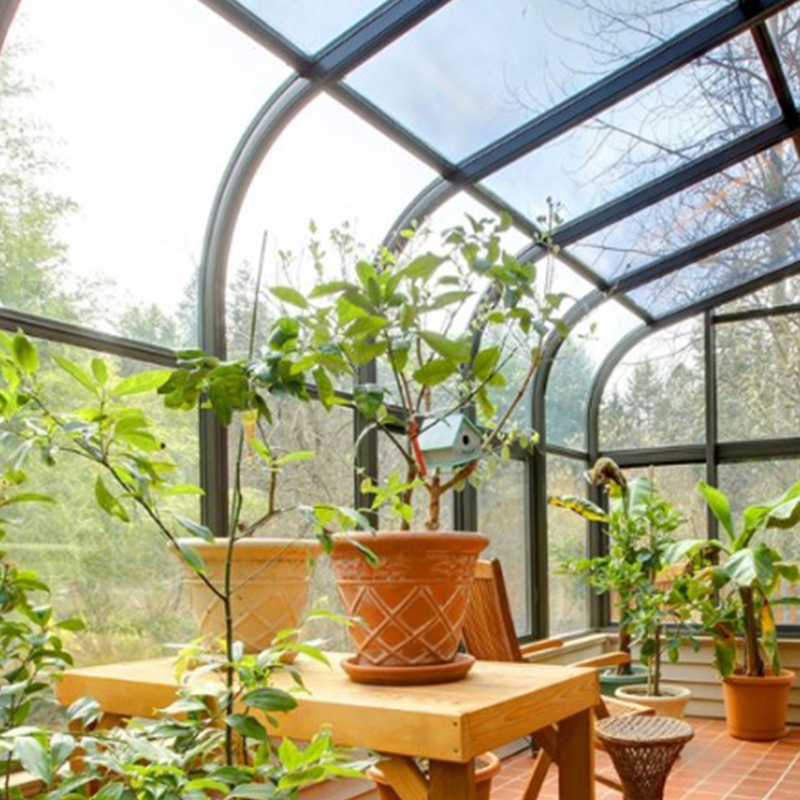 Luxury Powder Coated Aluminium House Sunroom with Curved Tempered Glass Roof for Outdoor Living Spaces