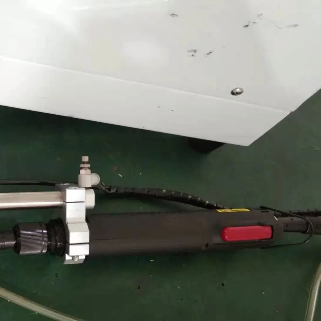 Портативный автоматический шуруповерт пневматического типа