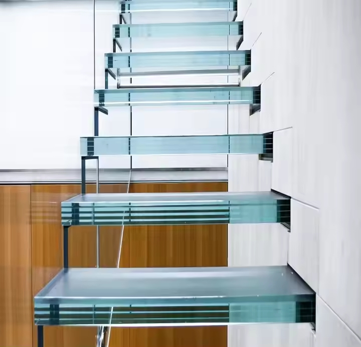Strong Laminated Glass Low Price 6.38mm 8.38mm 10.38mm 12.38mm PVB Clear Laminated Glass for Building