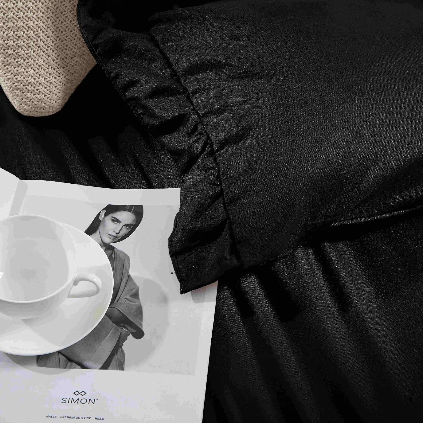 Micofiber Ruffles Bed Quilt Cover King/Queen/Twin Sizes for All Seasons-Black Color