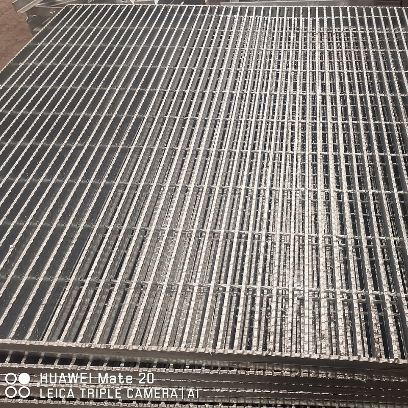 Reliable Metal Steel Grating for Industrial Flooring Functions