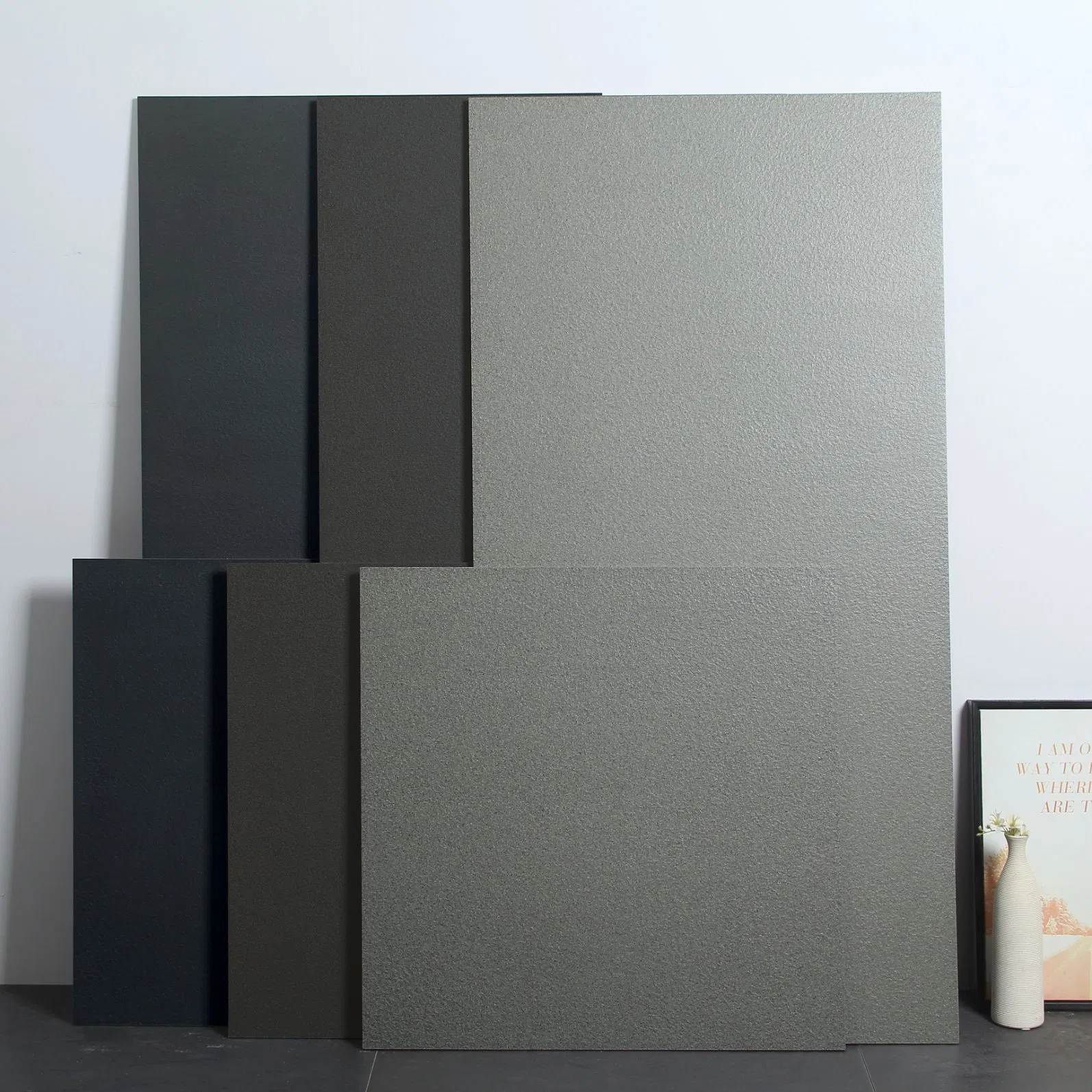 Серый матовый противоскользящий кафель 60x60 для пола и стен