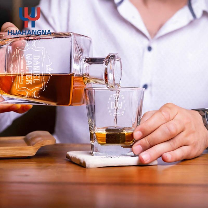 Custom Engraved Personalised Whiskey Decanter Set with Whisky Chilling Stones and Rock Glasses in Wooden Storage Box