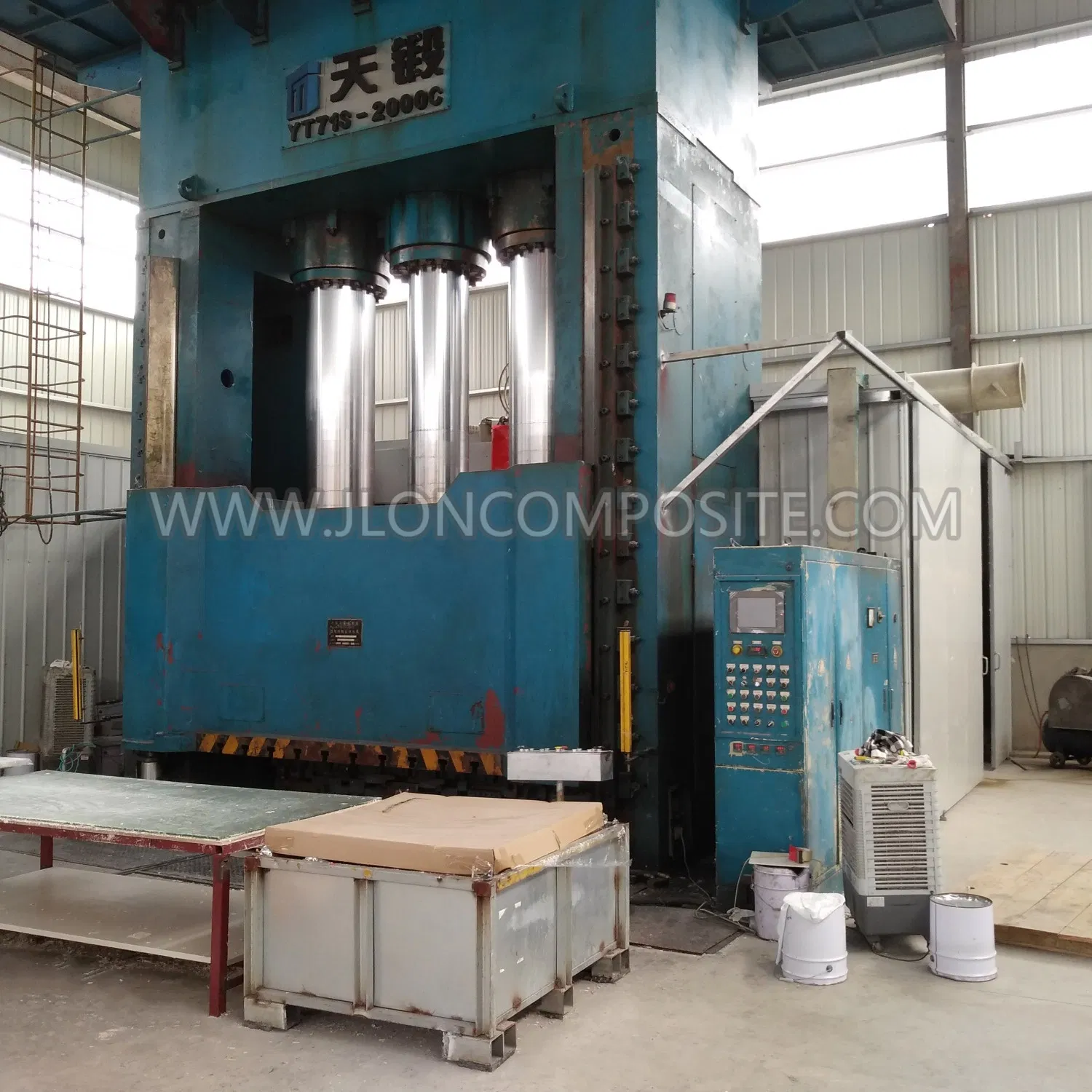 Economical SMC Hot Cast Shower Tray for Express Inn