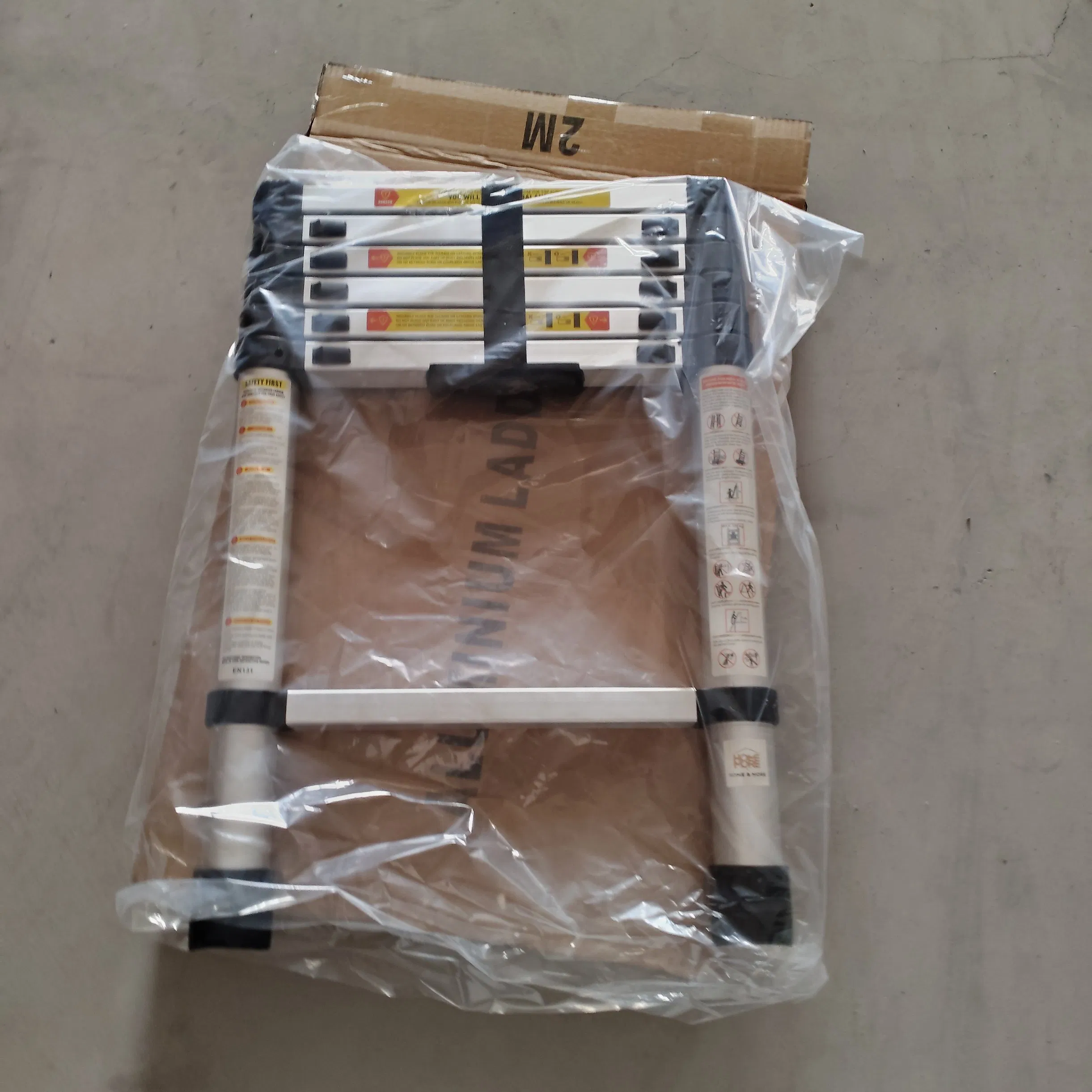 Telescopic Step Ladder Aluminium Material 2m with En131 Certificate Ladder