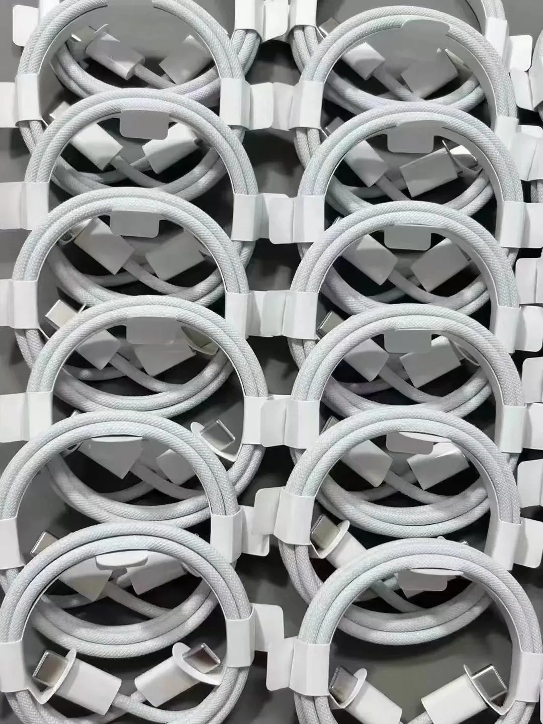 Кабель USB-C 60W для быстрой зарядки iPhone 15/16