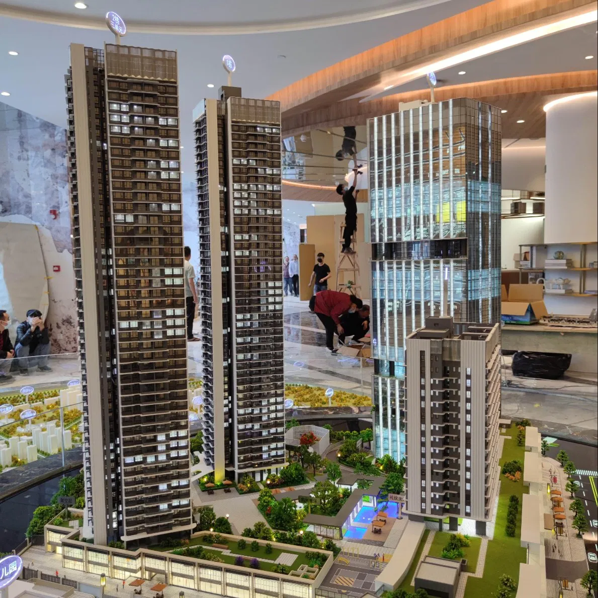 The Diversified Community Scale Model Includes The Design of Residential and Commercial Models