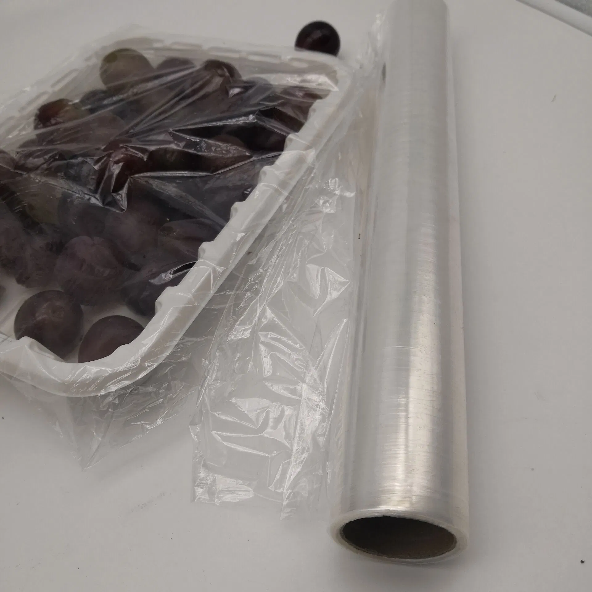 High Quality Classical Kitchen Cling Wrap Food Vegetable Cling PLA