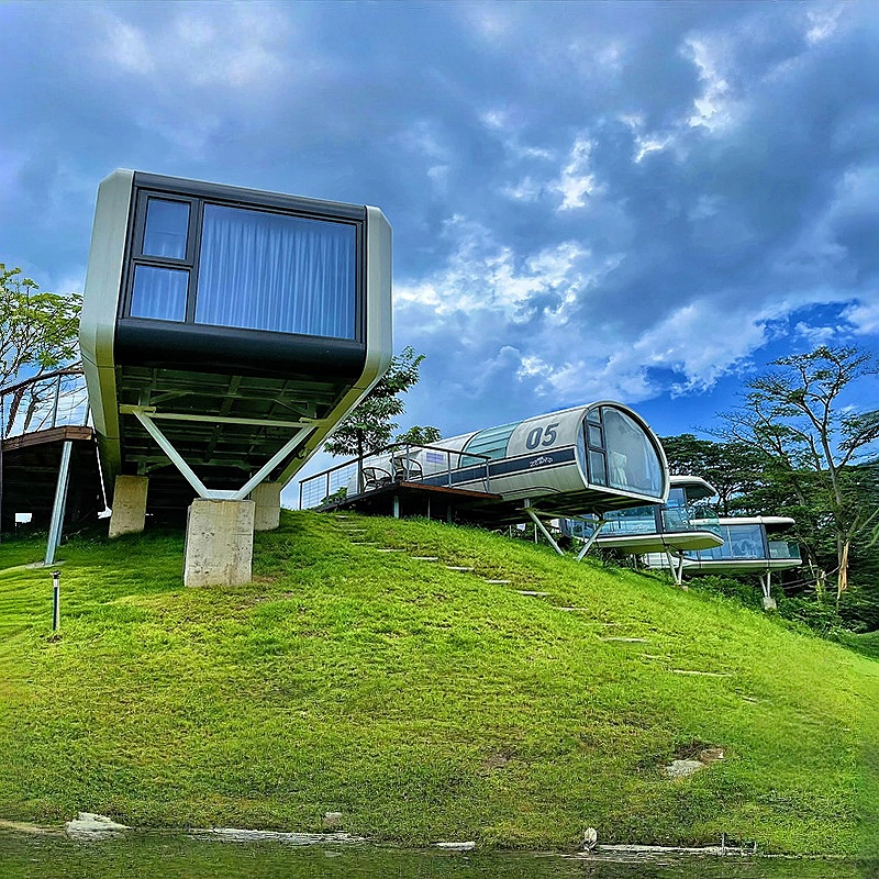 Scenic Outdoor Specialty Homestay Hotels Camping Base Capsule House Manufacturer